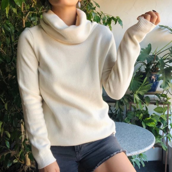 SOLD | Black Label Wool+Cashmere Sweater - Picture 6 of 11